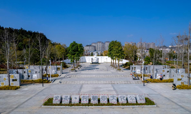 瓷圣·何朝宗文化公园。许华森摄
