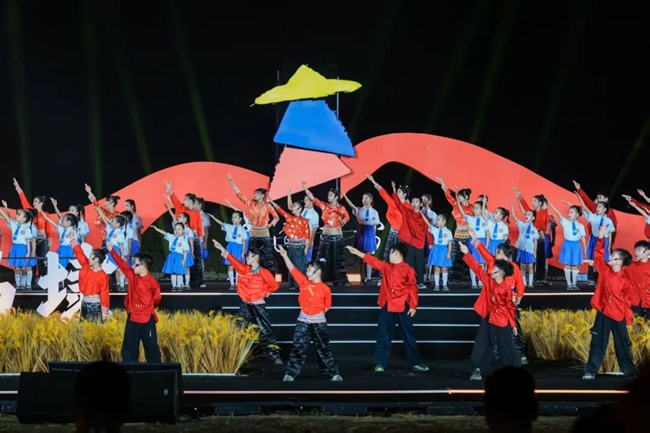 現場表演