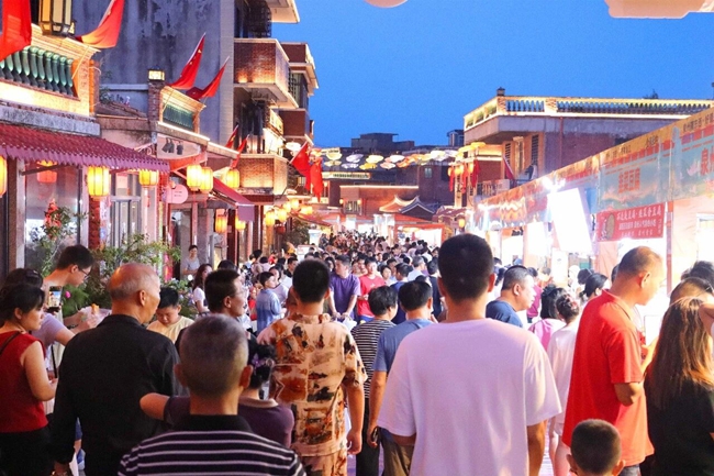 美食街区人气旺
