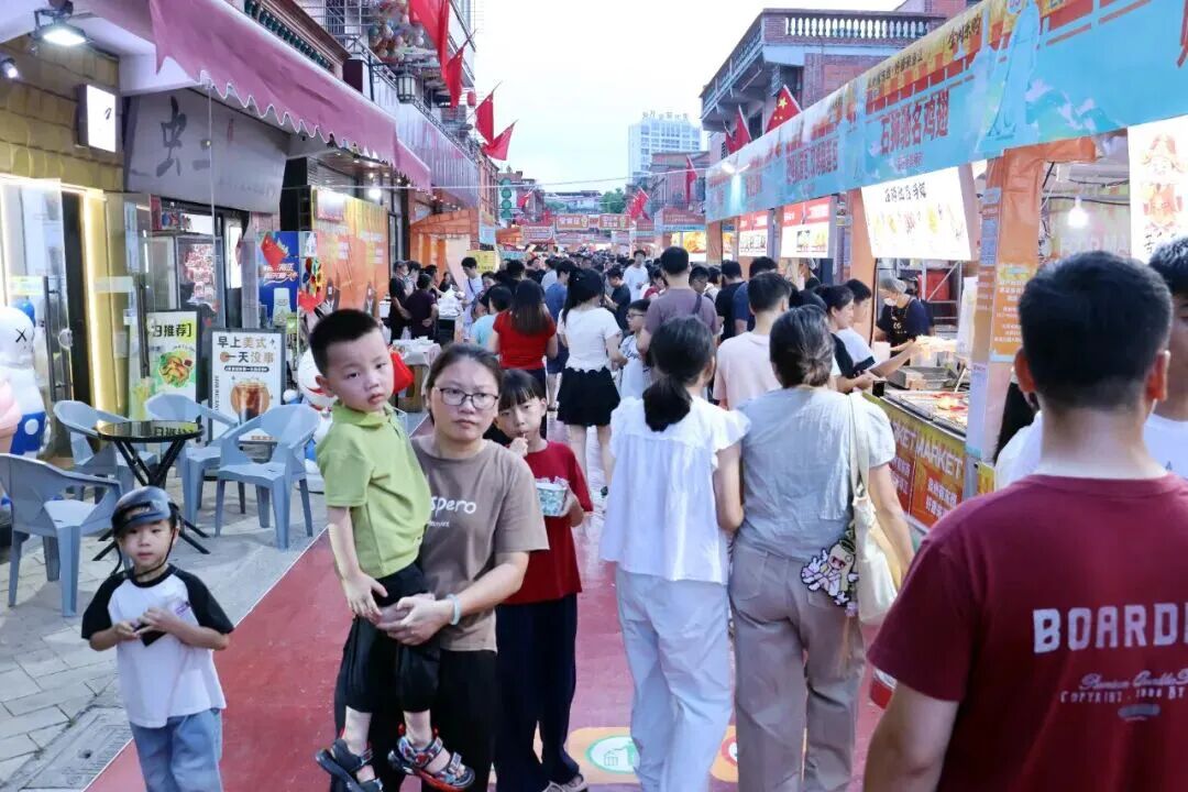 美食市集現場