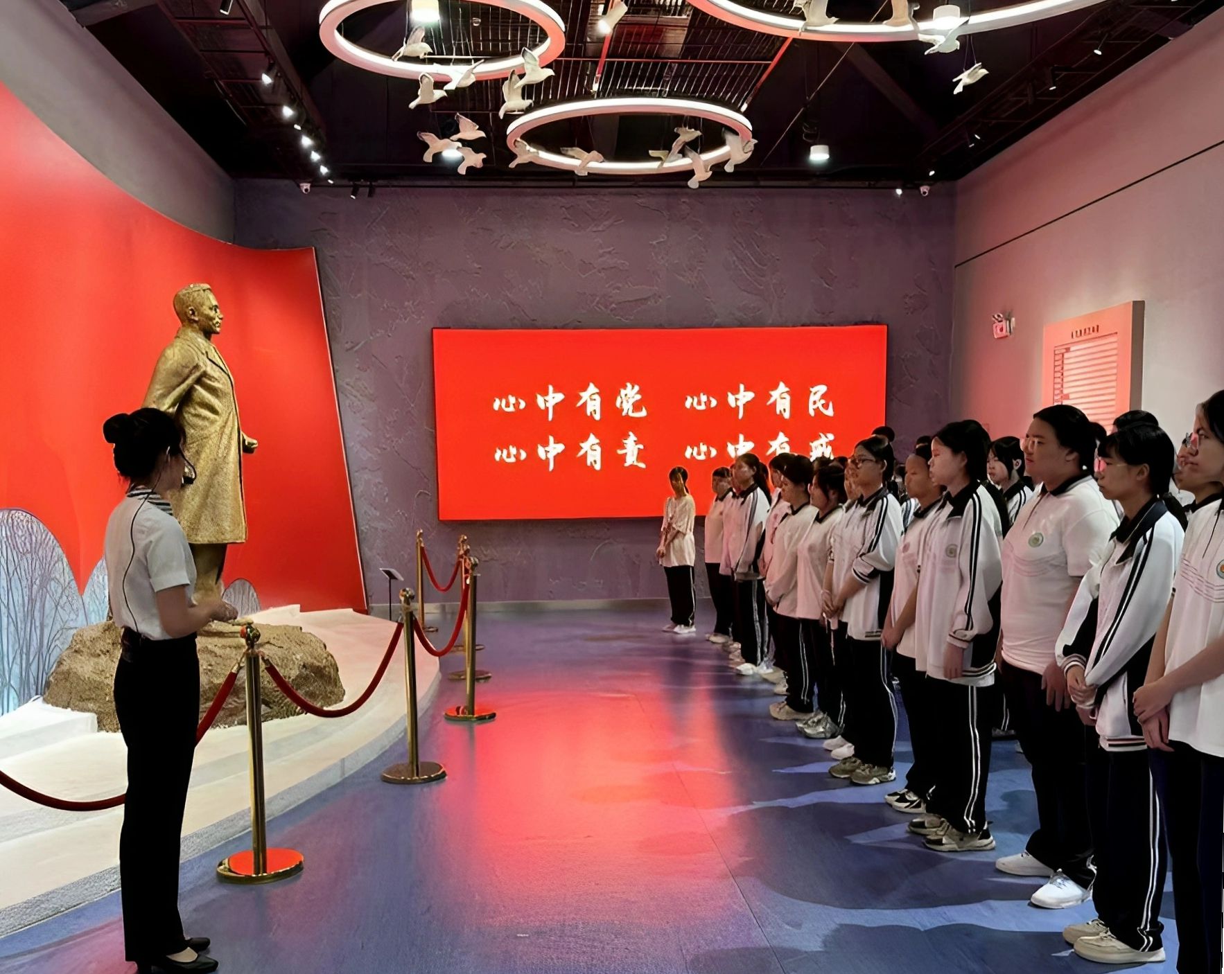 2026年8月31日，漳州市第五中学师生走进谷文昌纪念馆研学。东山县委宣传部供图