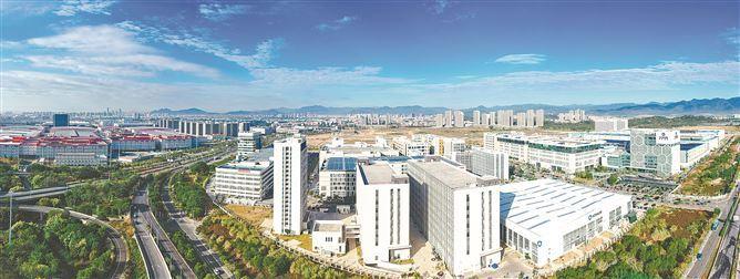 廈門建行依托全周期金融支持，助力海辰儲能在廈扎根成長。記者 林銘鴻攝