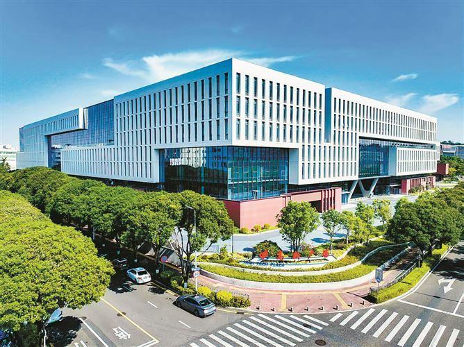 高校区域技术转移转化中心（福建）海洋氢能分中心所在的火炬高新广场。　　（火炬高新区管委会 供图）