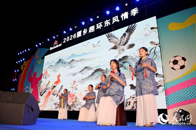 南音表演《百鸟图》。人民网记者 陈博摄