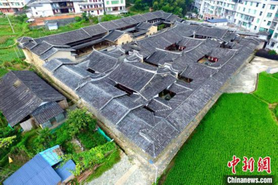 航拍福州永泰民間“固宮”——仁和庄