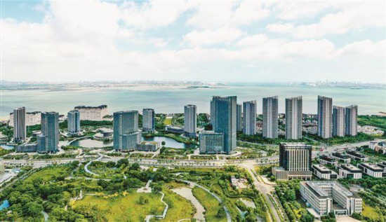 如今的同安，“兩城兩區三線多節點”空間格局日趨完善。圖為日新月異的同安濱海新城。夏海濱攝